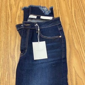 Kan Can size 9/28 high rise skinny jeans